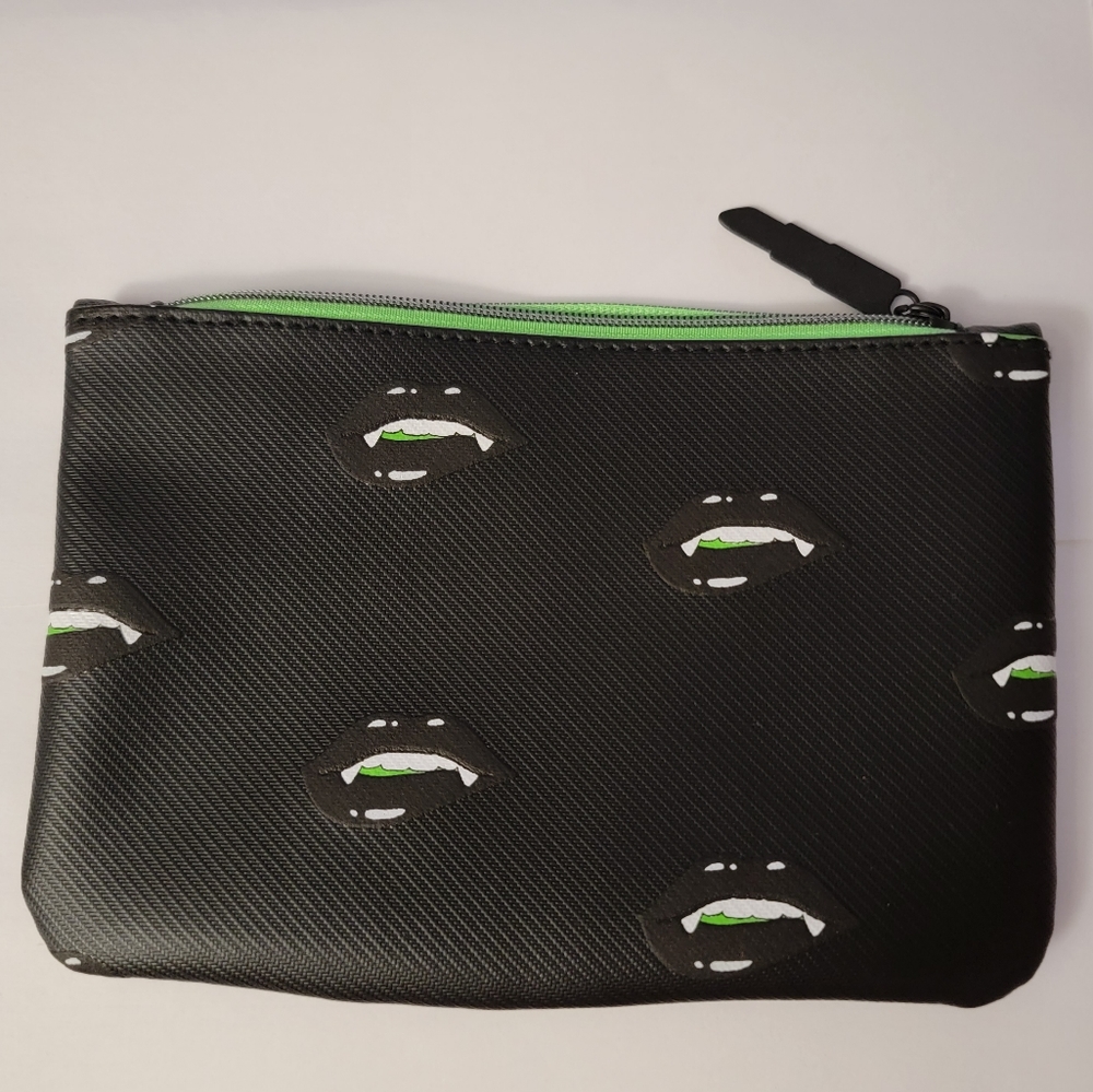 Oct Ipsy glam bag